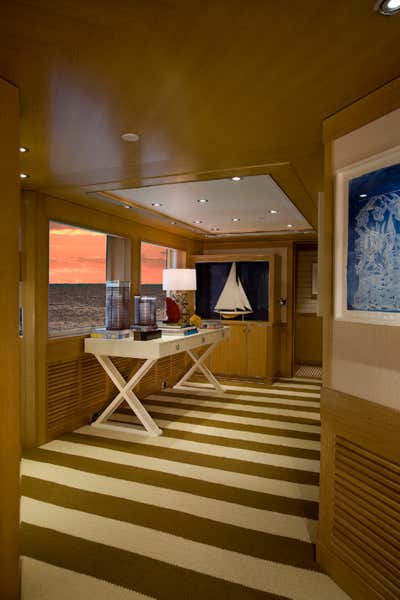  Transportation Entry and Hall. Luxury Yatch by Pierce Allen .