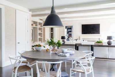  Modern Vacation Home Dining Room. Westport Modern Farmhouse by Chango & Co..