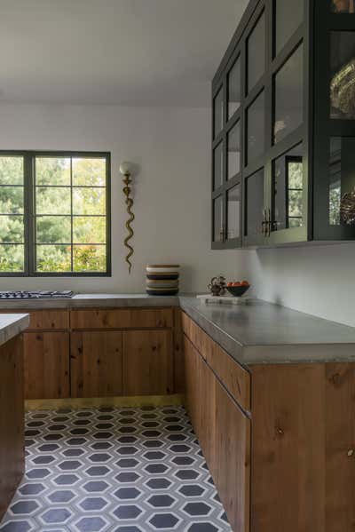  Contemporary Family Home Kitchen. EAST HAMPTON by Studio Hus.