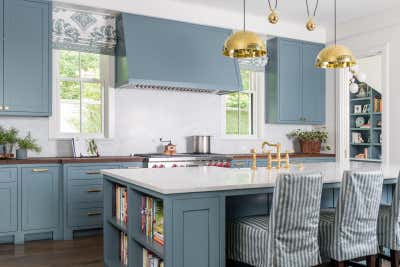  Coastal Family Home Kitchen. Candlewood by Dillon Kyle Architecture.