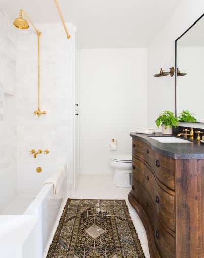  Cottage Bathroom. Client Oh Hi Ojai by Amber Interiors.