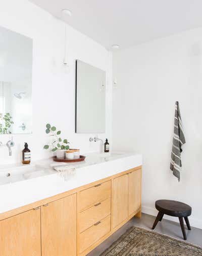  Cottage Bathroom. Client Of The Mid Century by Amber Interiors.