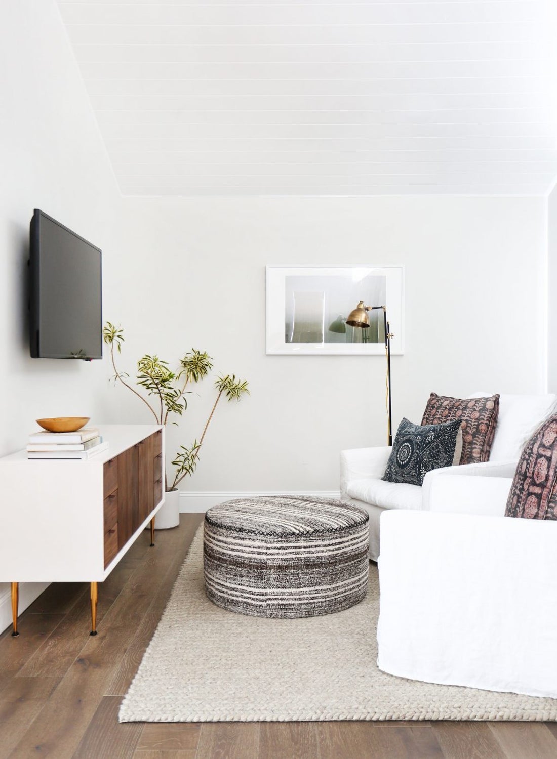 Master Bedroom Lounge Chairs By Amber Interiors On 1stdibs
