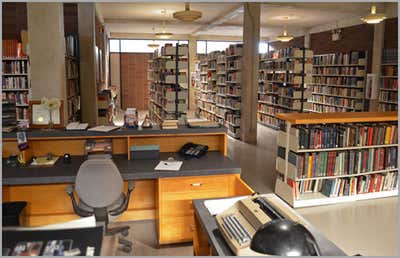  Mid-Century Modern Entertainment/Cultural Office and Study. American Horror Story by Ellen Brill - Set Decorator & Interior Designer.