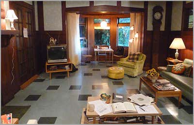  Mid-Century Modern Entertainment/Cultural Living Room. American Horror Story by Ellen Brill - Set Decorator & Interior Designer.