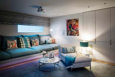  Contemporary Beach House Living Room. Montauk Beach House  by Rebekah Caudwell Design.