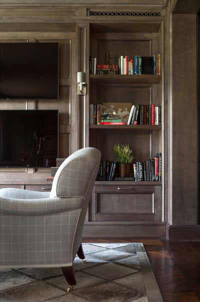  Transitional Family Home Office and Study. Dallas Residence by Seitz Design.