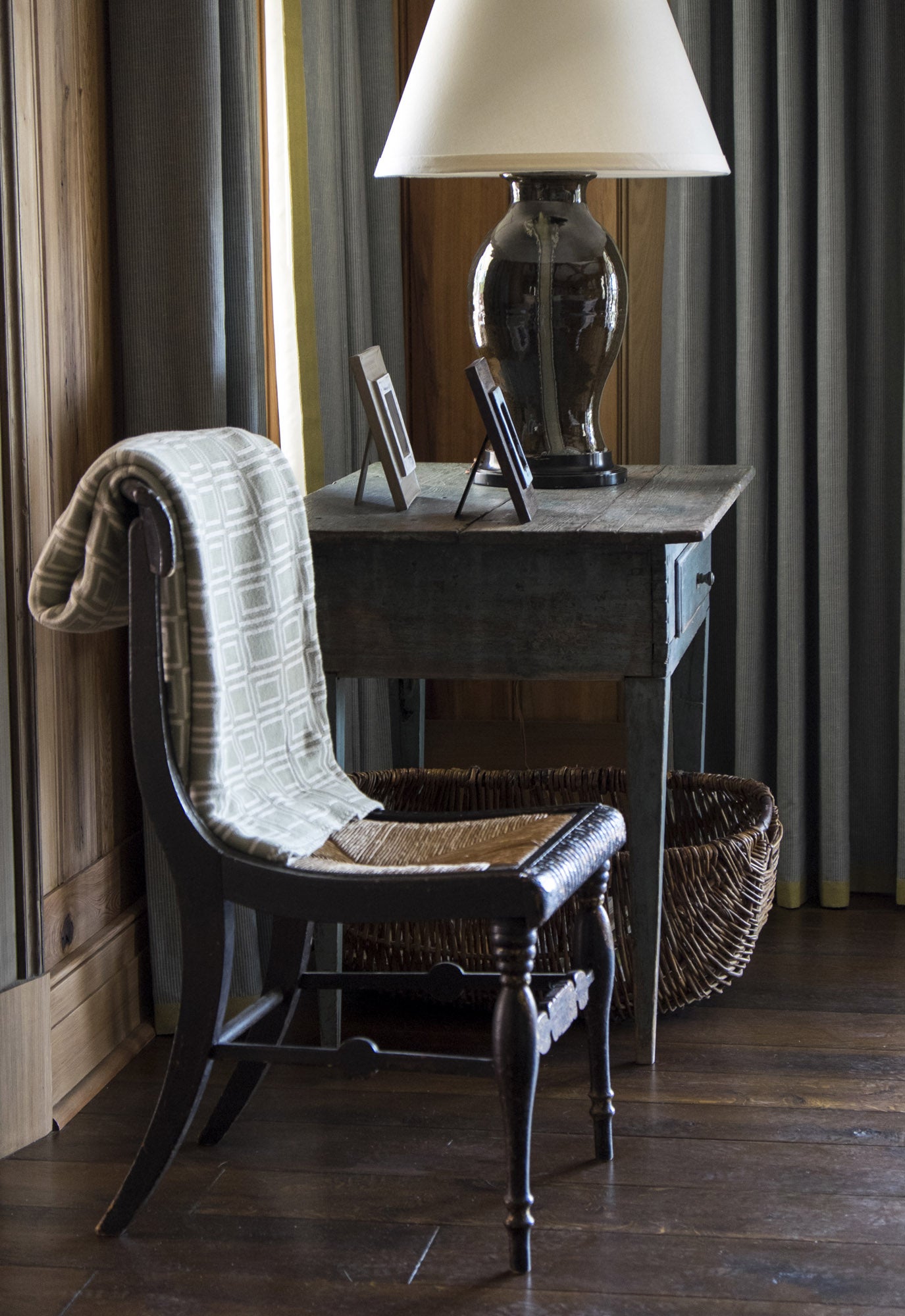 Transitional Living Room