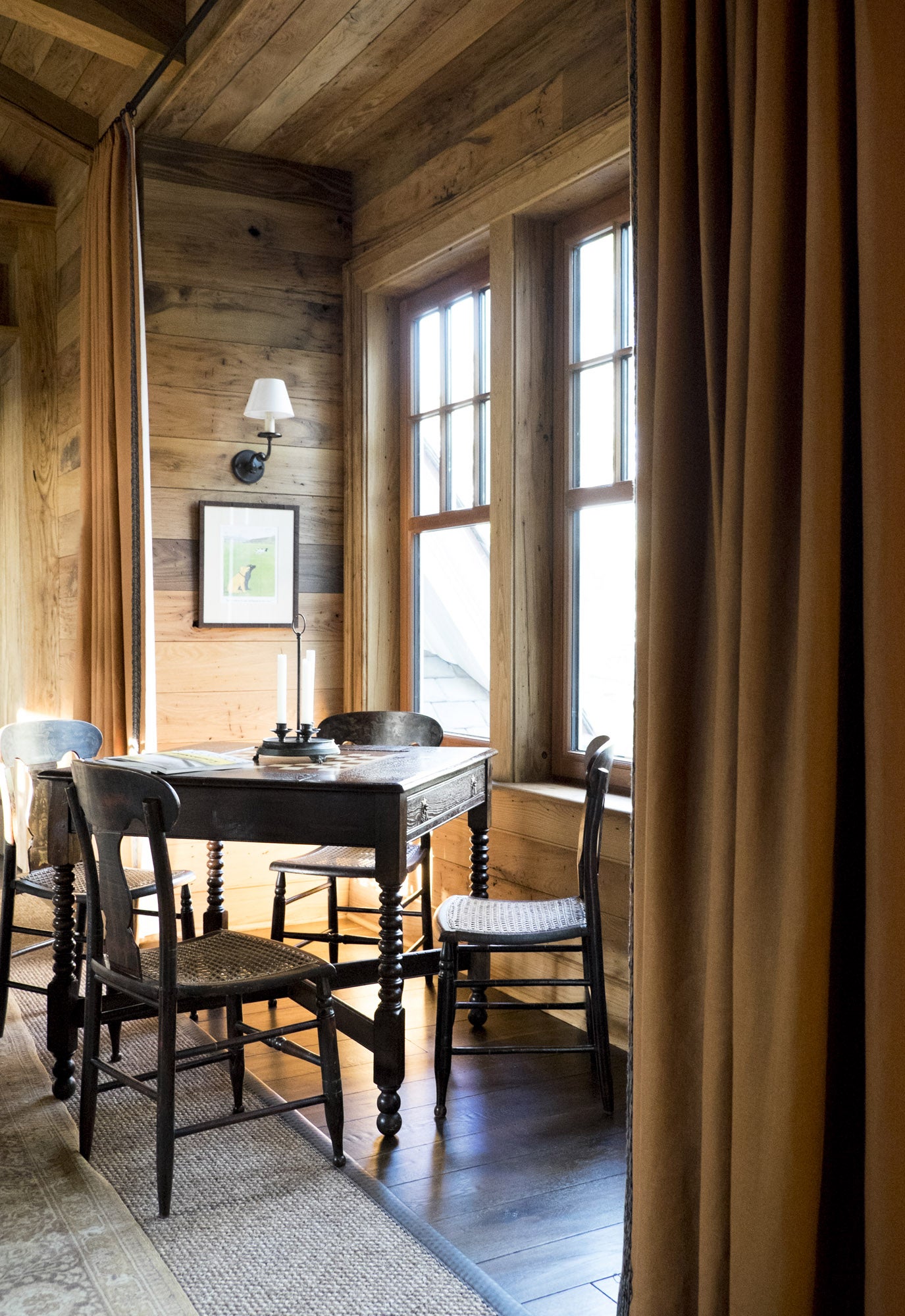 Traditional Dining Room