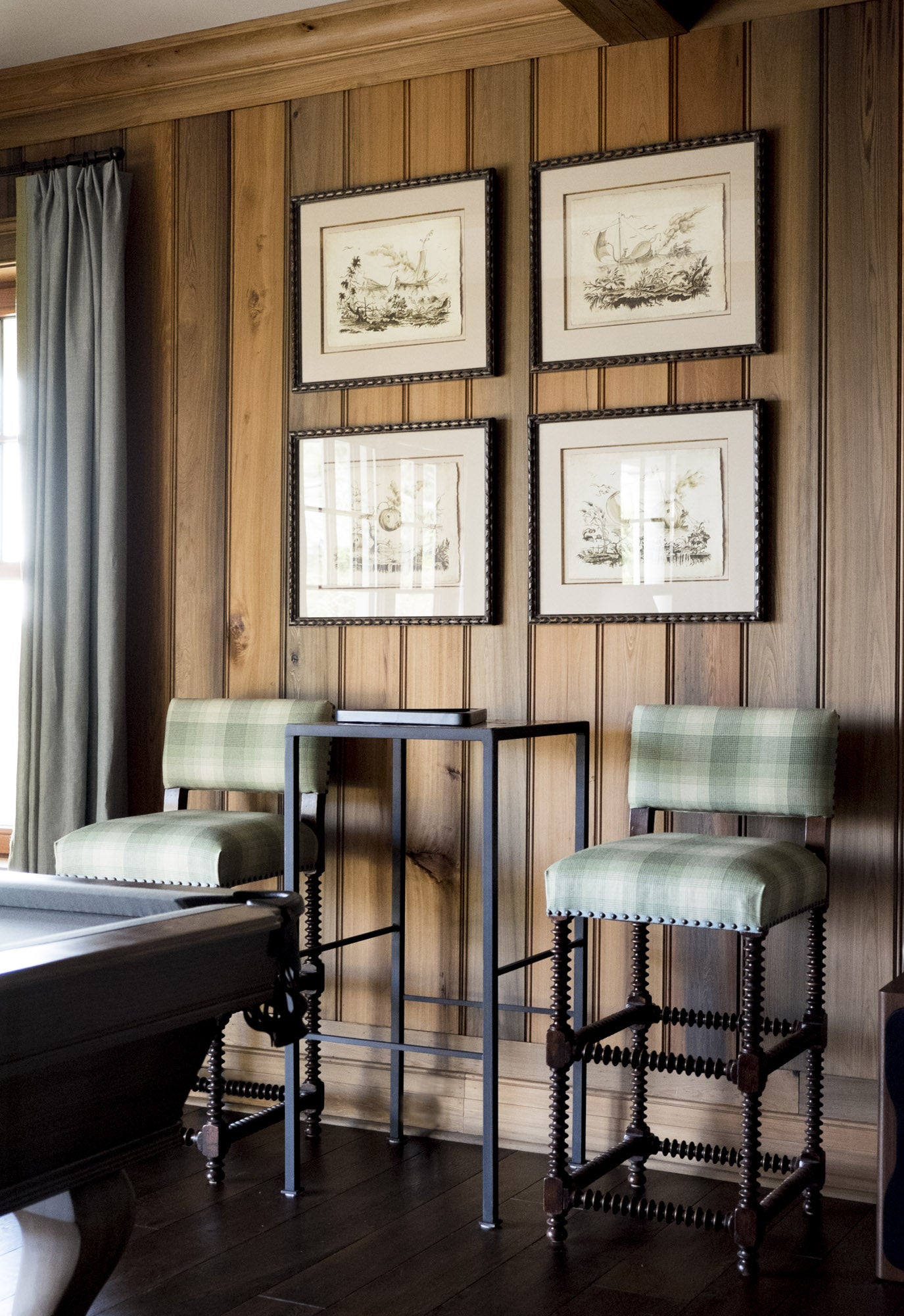 Traditional Bar and Game Room
