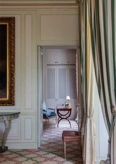  French Apartment Entry and Hall. Regal Paris Apartment by Tino Zervudachi - Paris.