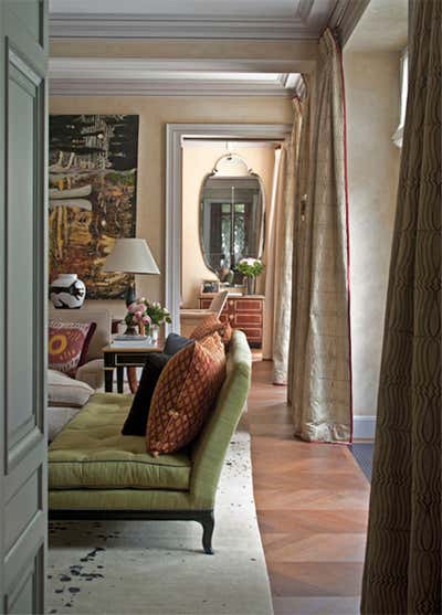  French Apartment Living Room. Eclectic Paris Home by Tino Zervudachi - Paris.