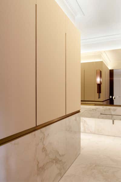  Transitional Apartment Entry and Hall. The Regents Park Terrace by 1508 London.