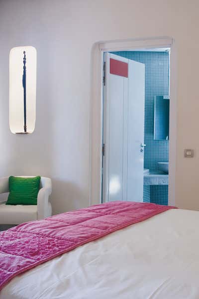  Modern Hotel Bedroom. Hotel Renaissance by Amar Studio.
