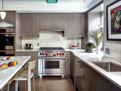  Mid-Century Modern Apartment Kitchen. 79th Street by Wesley Moon Inc..
