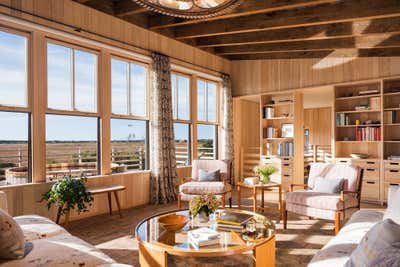  Coastal Beach House Living Room. Meadow Beach House by Andrew Franz Architect PLLC.