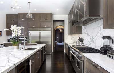  Contemporary Family Home Kitchen. Homewood by Adam Hunter Inc.