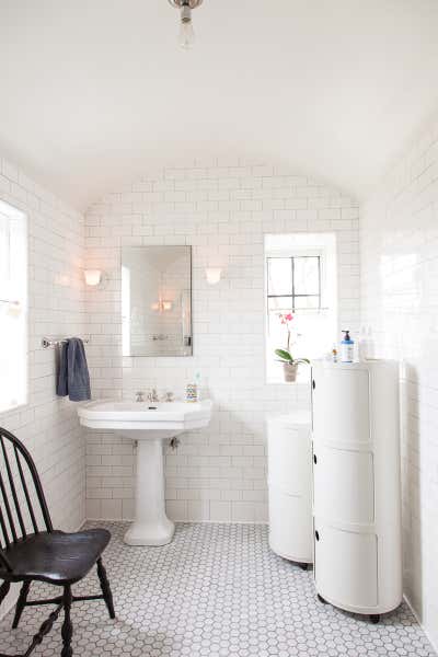  Minimalist Family Home Bathroom. Los Feliz by Nickey Kehoe Design.