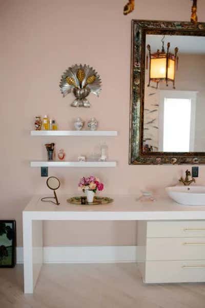  Eclectic Family Home Bathroom. Plateau by Jennifer Nichols Design / Fairfax Dorn Projects.