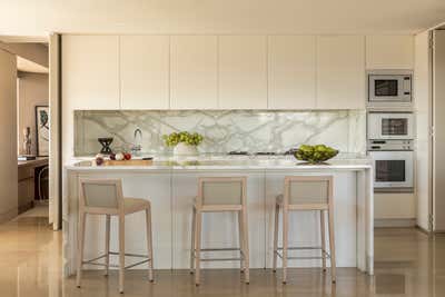  Contemporary Family Home Kitchen. Sydney Harbour by Thomas Hamel & Associates.