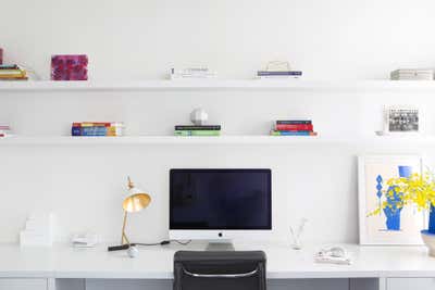  Modern Apartment Office and Study. Tribeca Loft by Chango & Co..