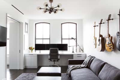  Modern Apartment Office and Study. Tribeca Loft by Chango & Co..