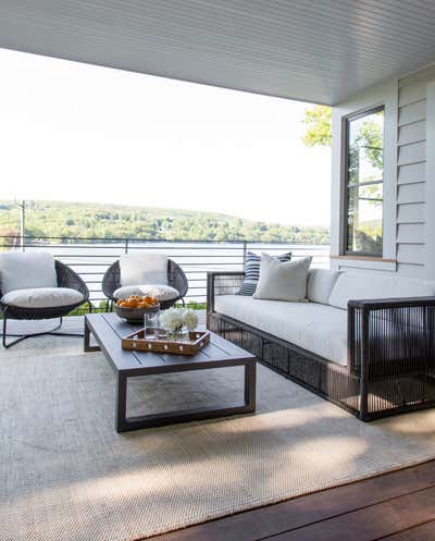 Modern Patio and Deck. Berkshire Lake House by Chango & Co..