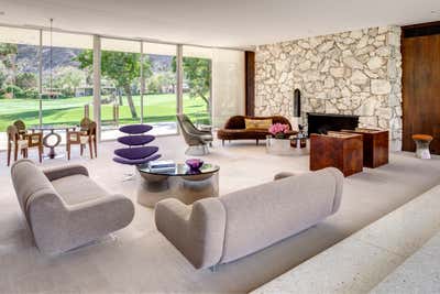  Mid-Century Modern Family Home Living Room. Indian Wells Villa by Formarch.