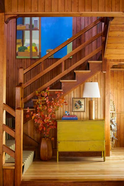  Country Vacation Home Entry and Hall. Lake House by Heather Wells Inc.