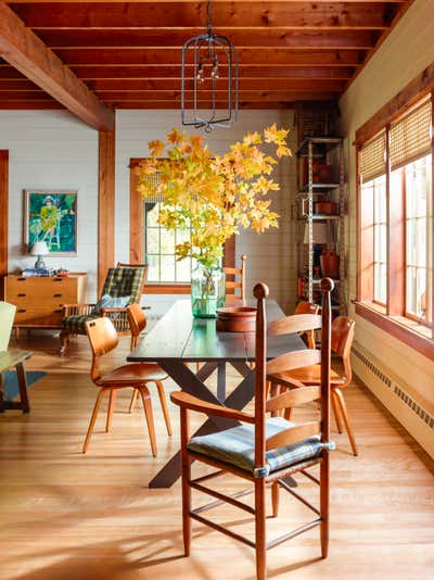  Modern Vacation Home Dining Room. Lake House by Heather Wells Inc.