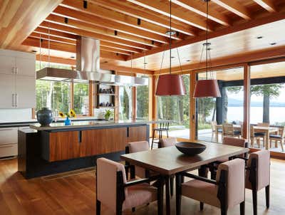  Modern Vacation Home Kitchen. Sunapee Lakeside Home by Heather Wells Inc.