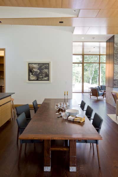 Modern Vacation Home Dining Room. Coastal Retreat by Heather Wells Inc.