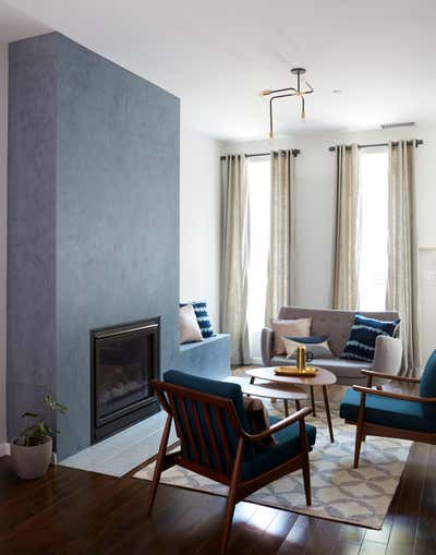  Mid-Century Modern Apartment Living Room. Sackett Street Townhouse by Frederick Tang Architecture.
