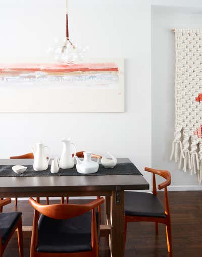  Mid-Century Modern Apartment Dining Room. Sackett Street Townhouse by Frederick Tang Architecture.