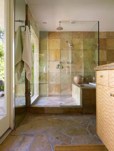  Tropical Family Home Bathroom. Palm Springs by Bradley Bayou.