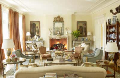  Traditional Family Home Living Room. Virginia Estate by Bunny Williams Inc..