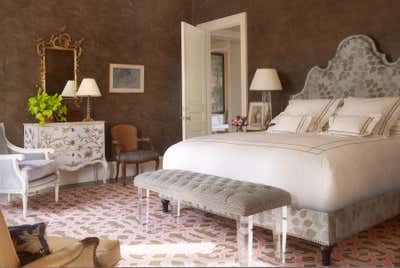  Traditional Family Home Bedroom. Virginia Estate by Bunny Williams Inc..