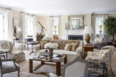 Traditional Family Home Living Room. Delaware Estate by Bunny Williams Inc..