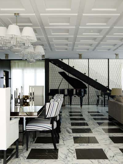  Contemporary Family Home Dining Room. Brisbane House  by Greg Natale.