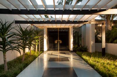  Hollywood Regency Entry and Hall. The Brody House by Stephen Stone Designs.