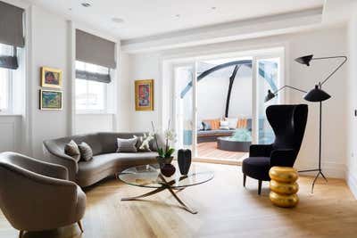  Mid-Century Modern Apartment Living Room. Notting Hill Apartment by Louise Holt Design Ltd.