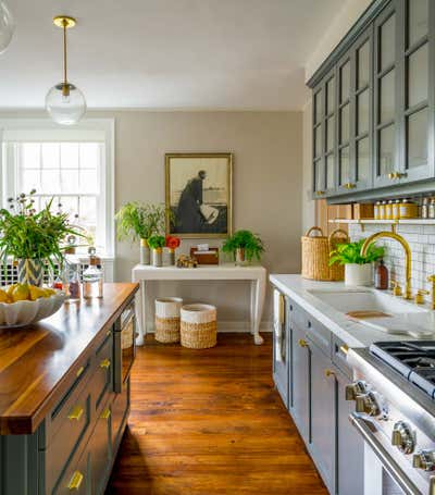  Traditional Family Home Kitchen. Beacon Hill by Liz Caan & Co..