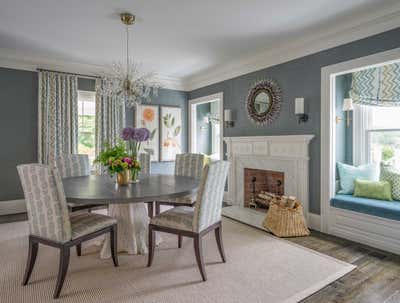  Contemporary Family Home Dining Room. The Lake House by Liz Caan & Co..