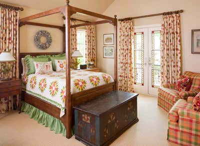  Cottage Family Home Bedroom. Cottage by Corley Design Associates.
