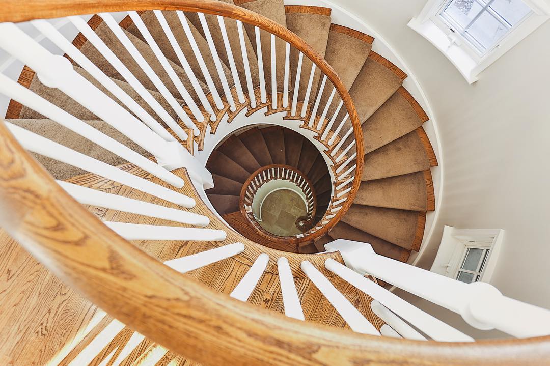 Coastal Entry and Hall