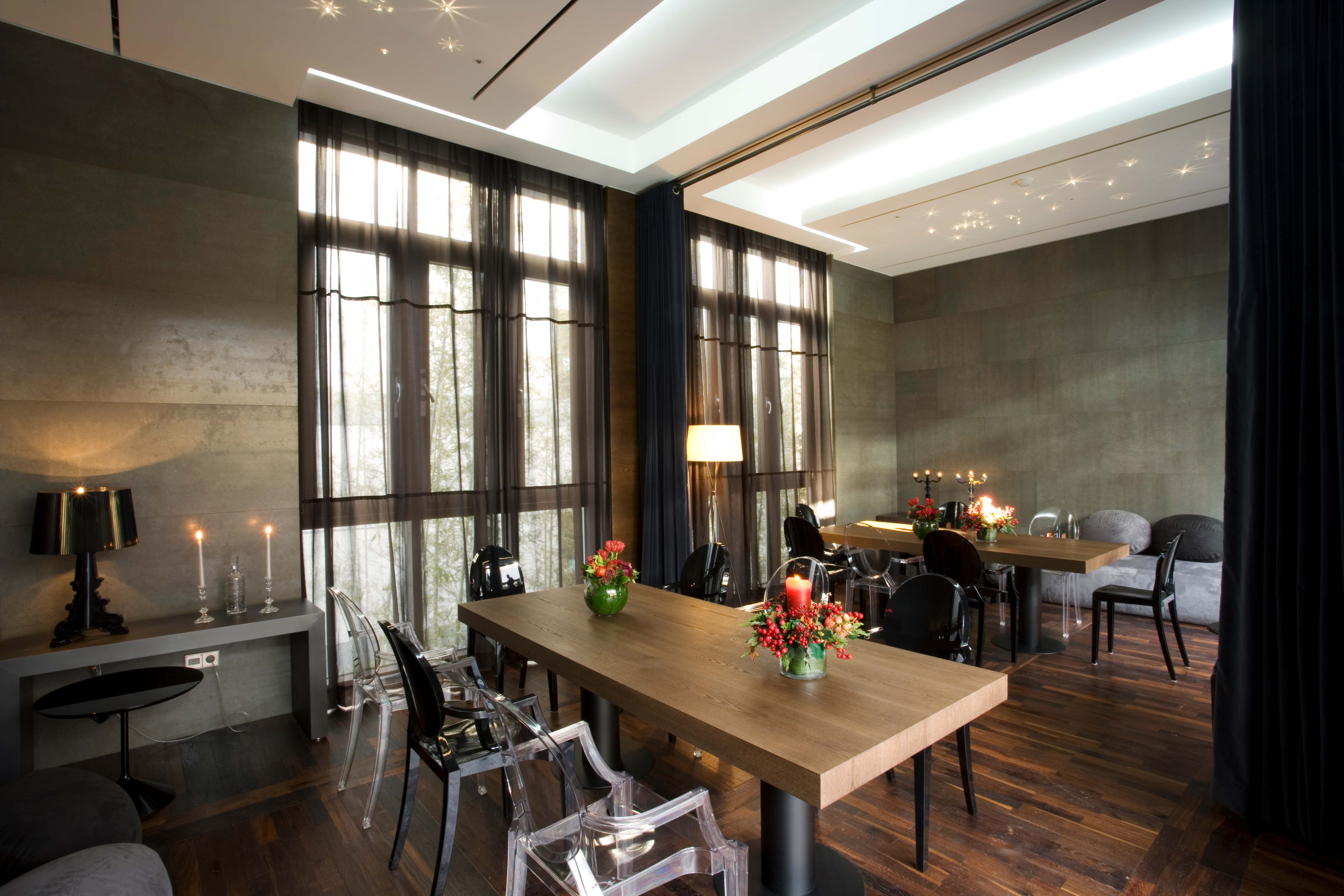 Contemporary Dining Room