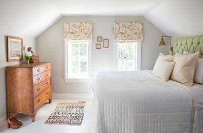 Cottage Family Home Bedroom. North Fork by Hadley Wiggins Inc..
