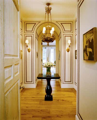  Traditional Family Home Entry and Hall. Northshore Estate by Stephen Sills Associates.
