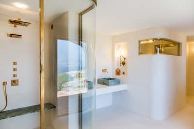  Modern Beach House Bathroom. Private villa St Tropez  by Amar Studio.