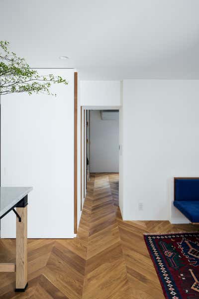 Contemporary Apartment Open Plan. HOUSE IN ROKKO by HIROYUKI TANAKA ARCHITECTS.